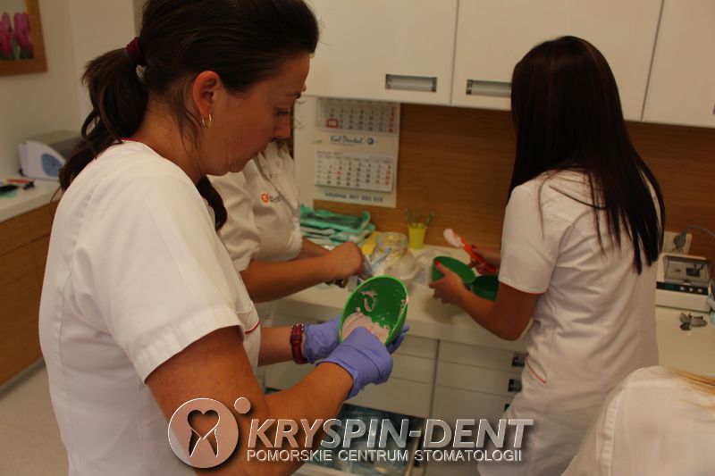 Profesjonalna Asysta w Protetyce - Szkolenia dla Dentystów Gdańsk - Kryspin-Dent